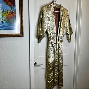 VTG Asian Gold heavy gauge Satin Robe Sz L